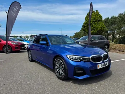 BMW 320d M-Sport X-Drive Touring photo 1