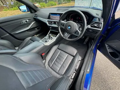 BMW 320d M-Sport X-Drive Touring photo 8