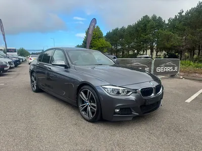 BMW 330e M-Sport photo 1