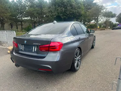 BMW 330e M-Sport photo 3