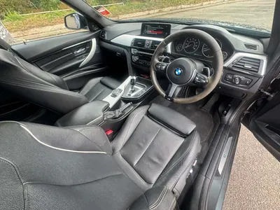 BMW 330e M-Sport photo 8
