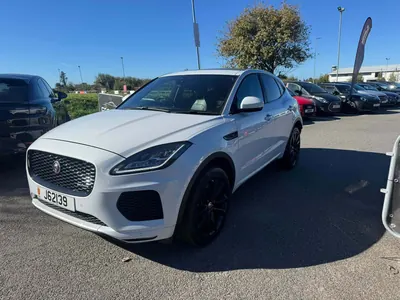 Jaguar E-Pace P200 R-Dynamic photo 2