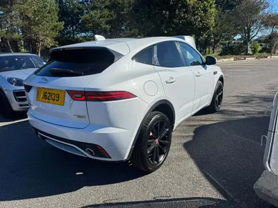 Jaguar E-Pace P200 R-Dynamic photo 3