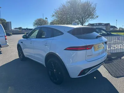 Jaguar E-Pace P200 R-Dynamic photo 4