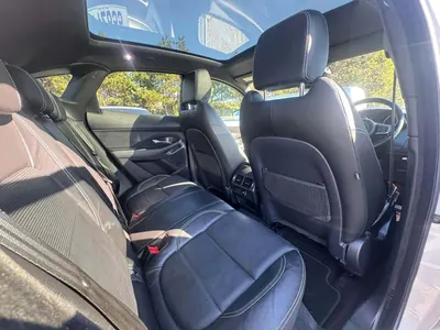 Jaguar E-Pace P200 R-Dynamic photo 7
