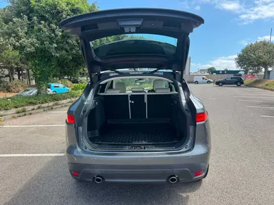 Jaguar F-Pace Portfolio AWD photo 5