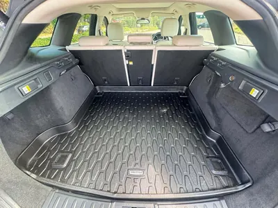 Jaguar F-Pace Portfolio AWD photo 6