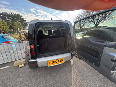 L.Rover Defender D240 SE (7 seats) photo 6