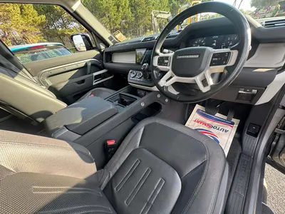 L.Rover Defender D240 SE (7 seats) photo 10
