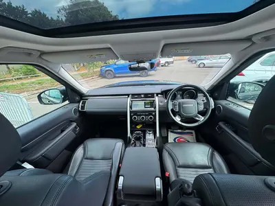 Land Rover Discovery HSE TD6 photo 11