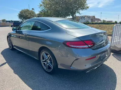 Mercedes C300 AMG Line photo 4