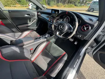 Mercedes GLA 45AMG 4 Matic photo 7