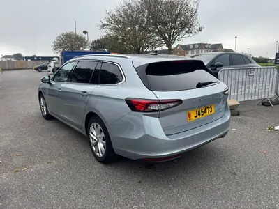 Skoda Superb SE Tech TSI MHEV photo 4